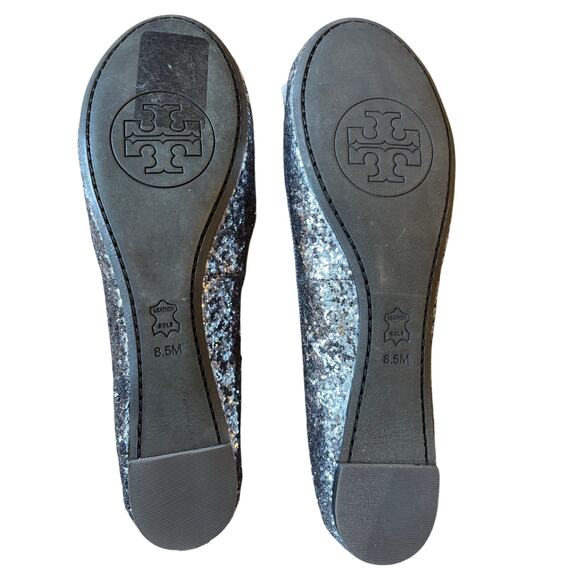 Tory Burch Silver Loafers Elegant Flats New Never Worn - Picture 2 of 5